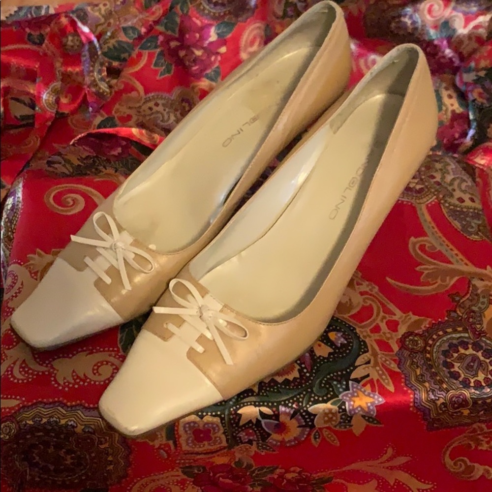Bandolino Pumps